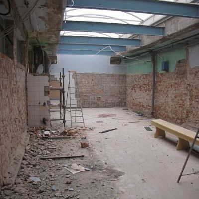 Rozpoczęto przebudowę budynku po byłej pralni na potrzeby Działu Fizjoterapii