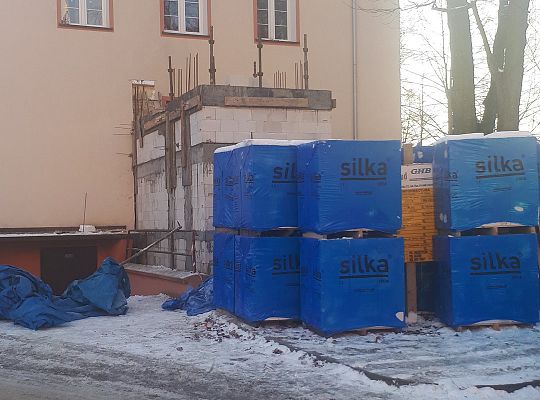 Rozpoczęto budowę windy osobowej