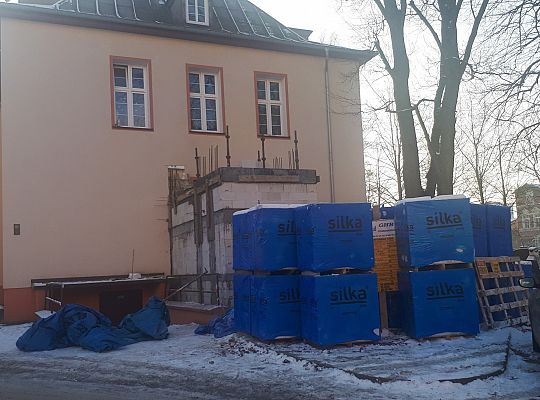 Rozpoczęto budowę windy osobowej