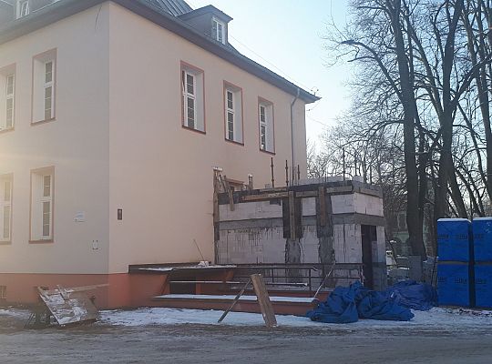 Rozpoczęto budowę windy osobowej