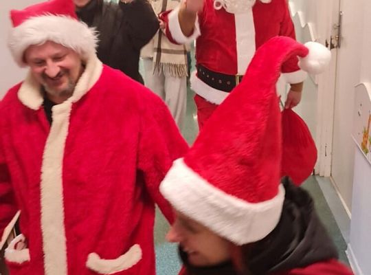 Mikołaje z Lęborskich Klasyków odwiedzili SPS ZOZ