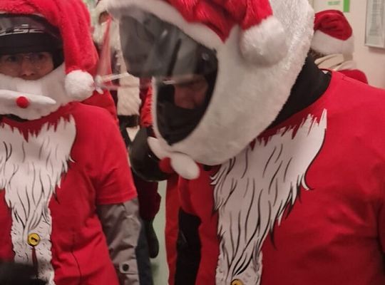 Mikołaje z Lęborskich Klasyków odwiedzili SPS ZOZ